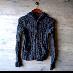 American Eagle Heavy Knit Sweatshirt. Perfect Condition!